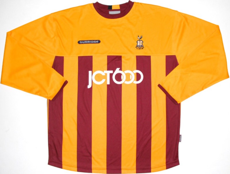 Bradford City 2005-06 Home Kit