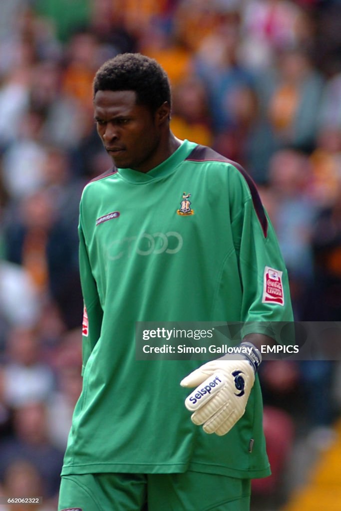 Bradford City 2005-06 GK 2 Kit