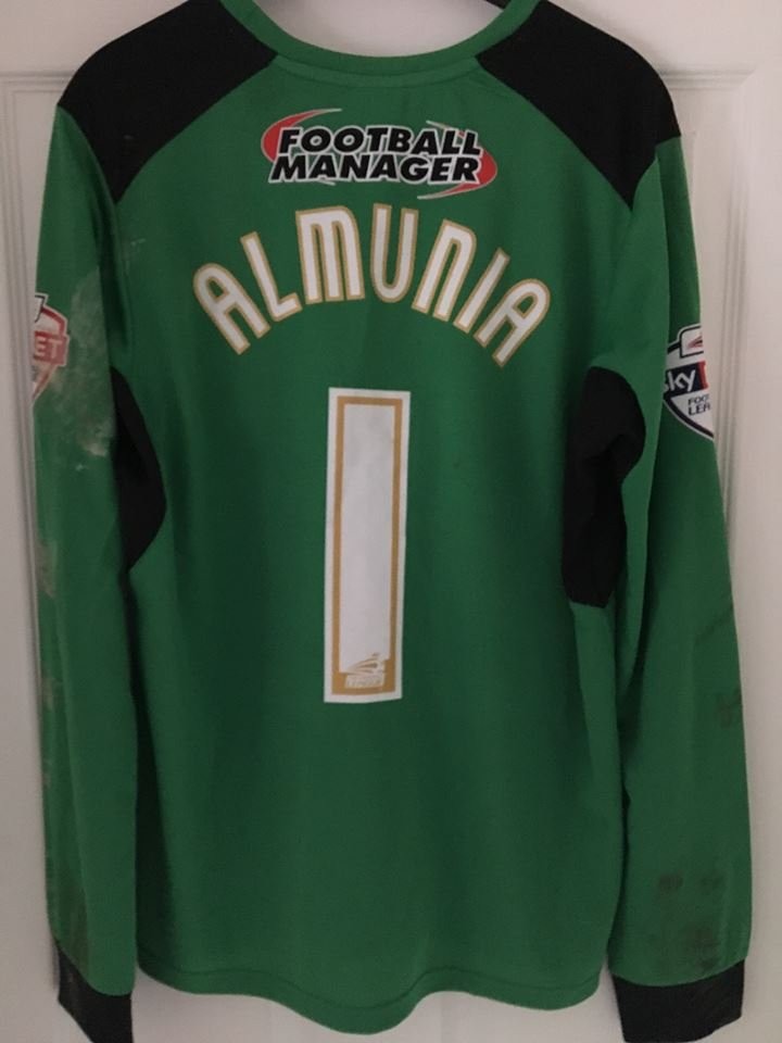 Watford FC 2013-14 GK 1 Kit