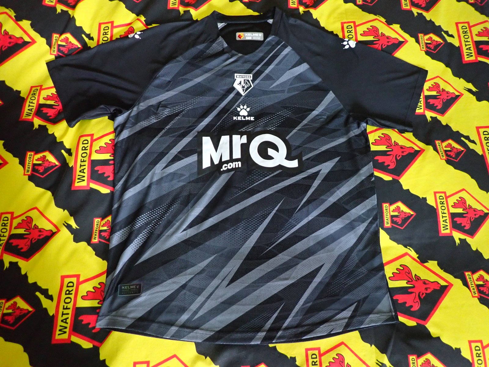 Watford FC 2023-24 GK Third Kit