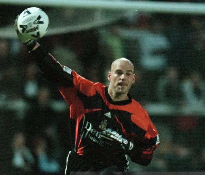 Fulham FC 2000-01 GK 1 Kit