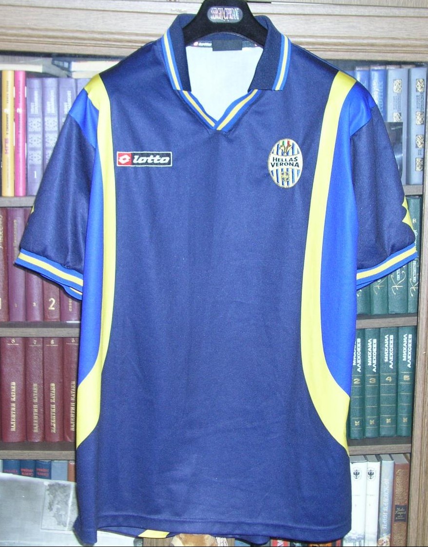 Hellas Verona 2000-01 Third Kit