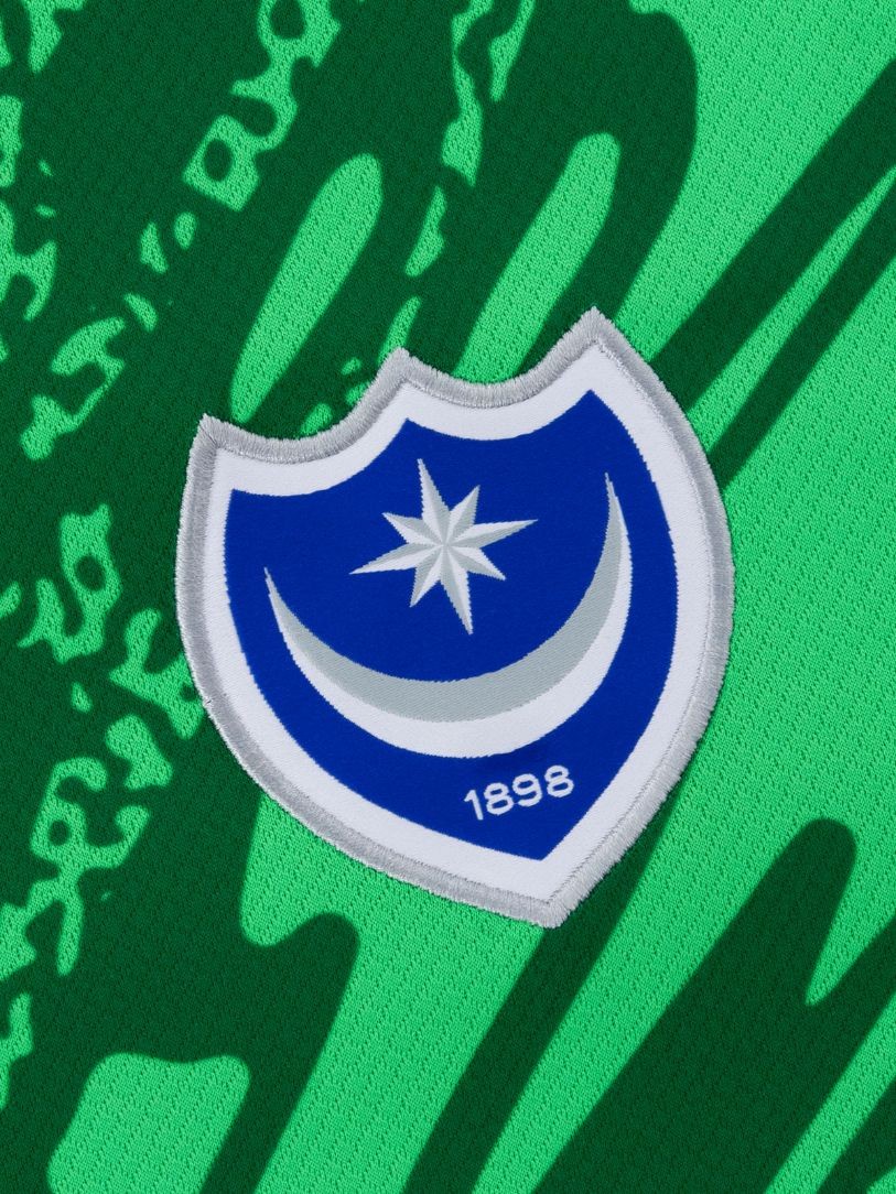 Portsmouth FC 2025-26 GK 1 Kit
