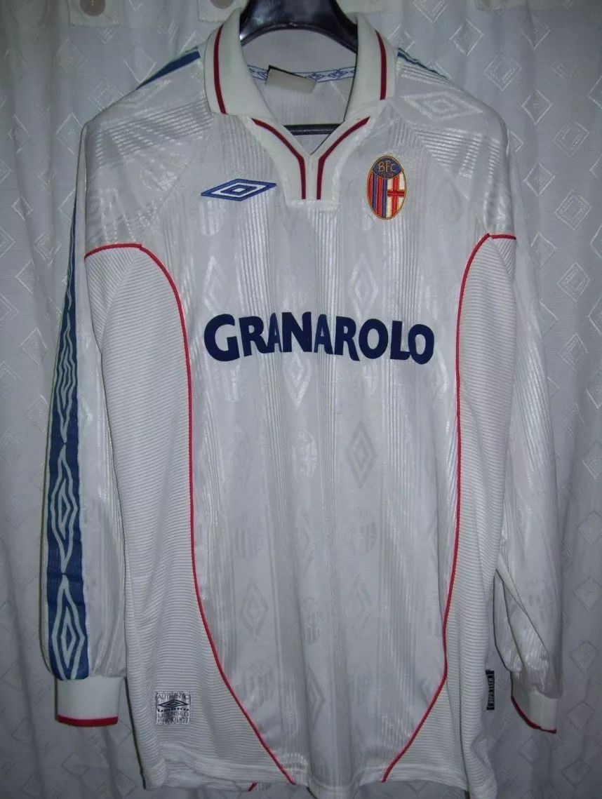 Bologna FC 2000-01 Away Kit