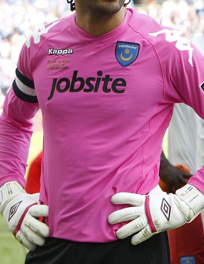 Portsmouth FC 2010-11 GK 1 Kit