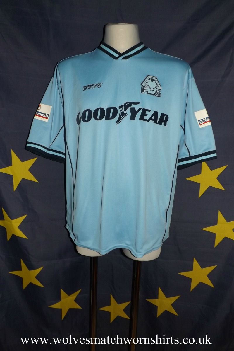 Wolverhampton Wanderers 2000-01 Away Kit