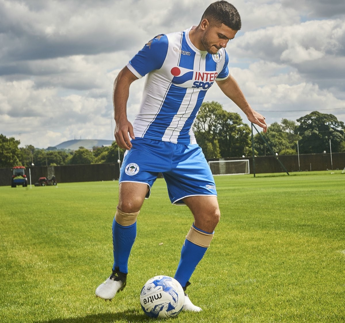 Wigan Athletic 2017-18 Home Kit