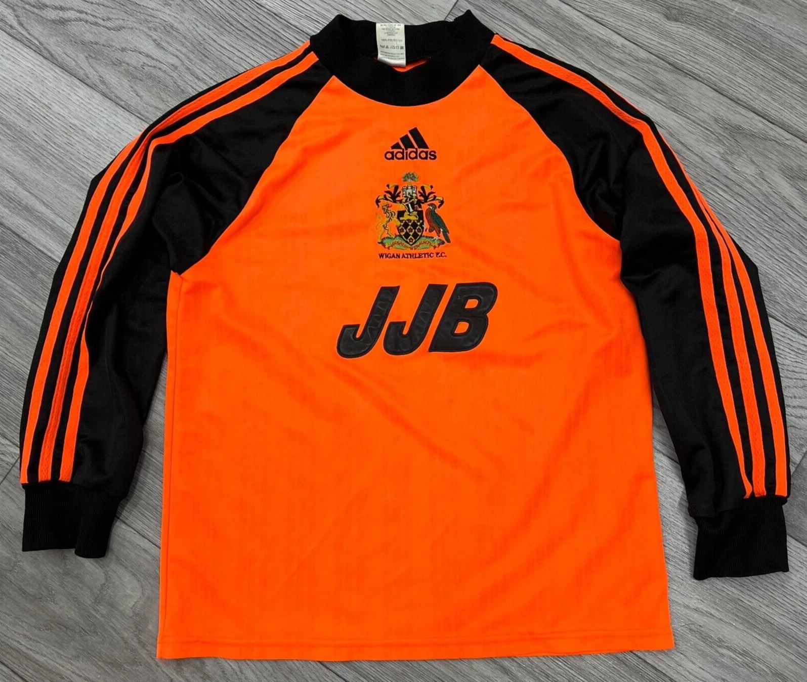 Wigan Athletic 1999-00 GK 1 Kit