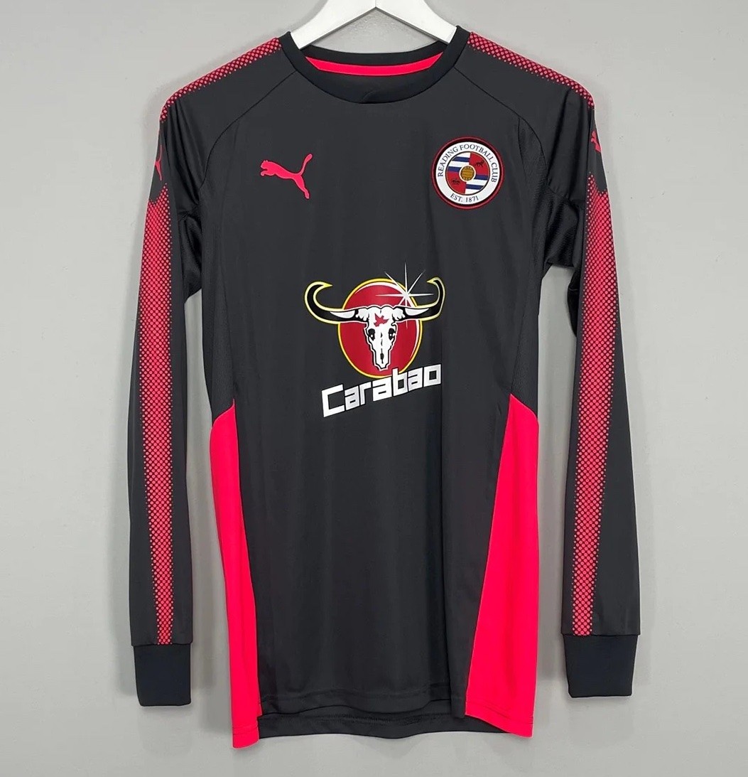 Reading 2017-18 GK 1 Kit
