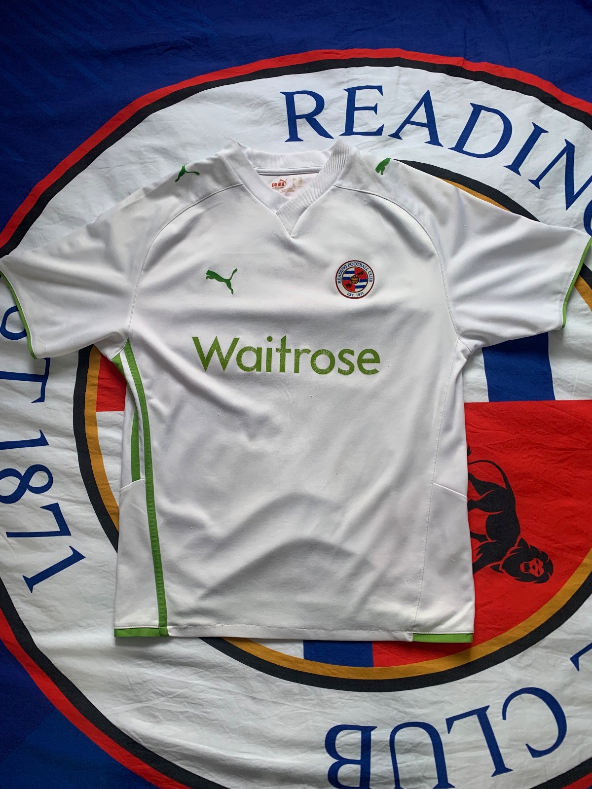 Reading 2009-10 Away Kit