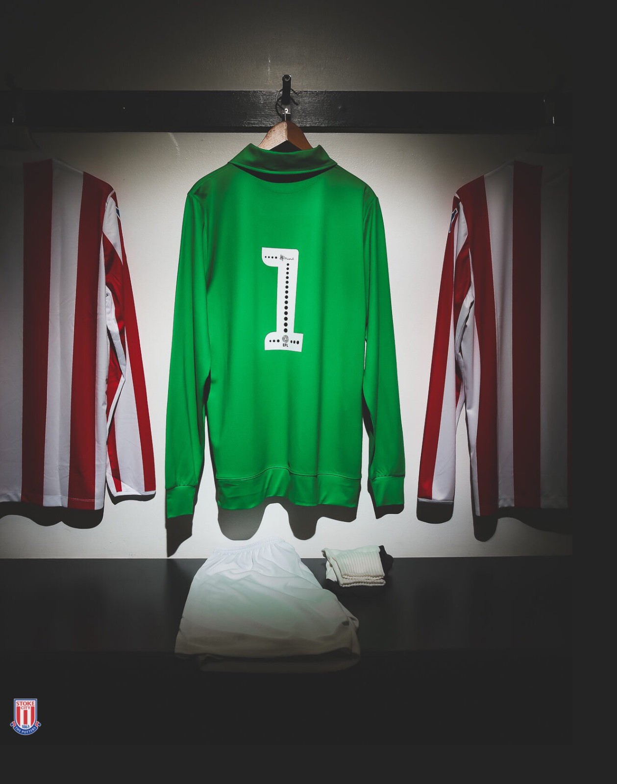 Stoke City 2018-19 GK Special Kit
