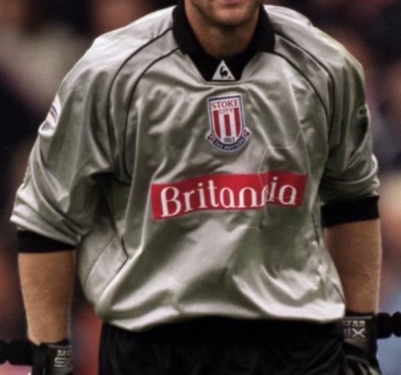Stoke City 2001-02 GK 1 Kit