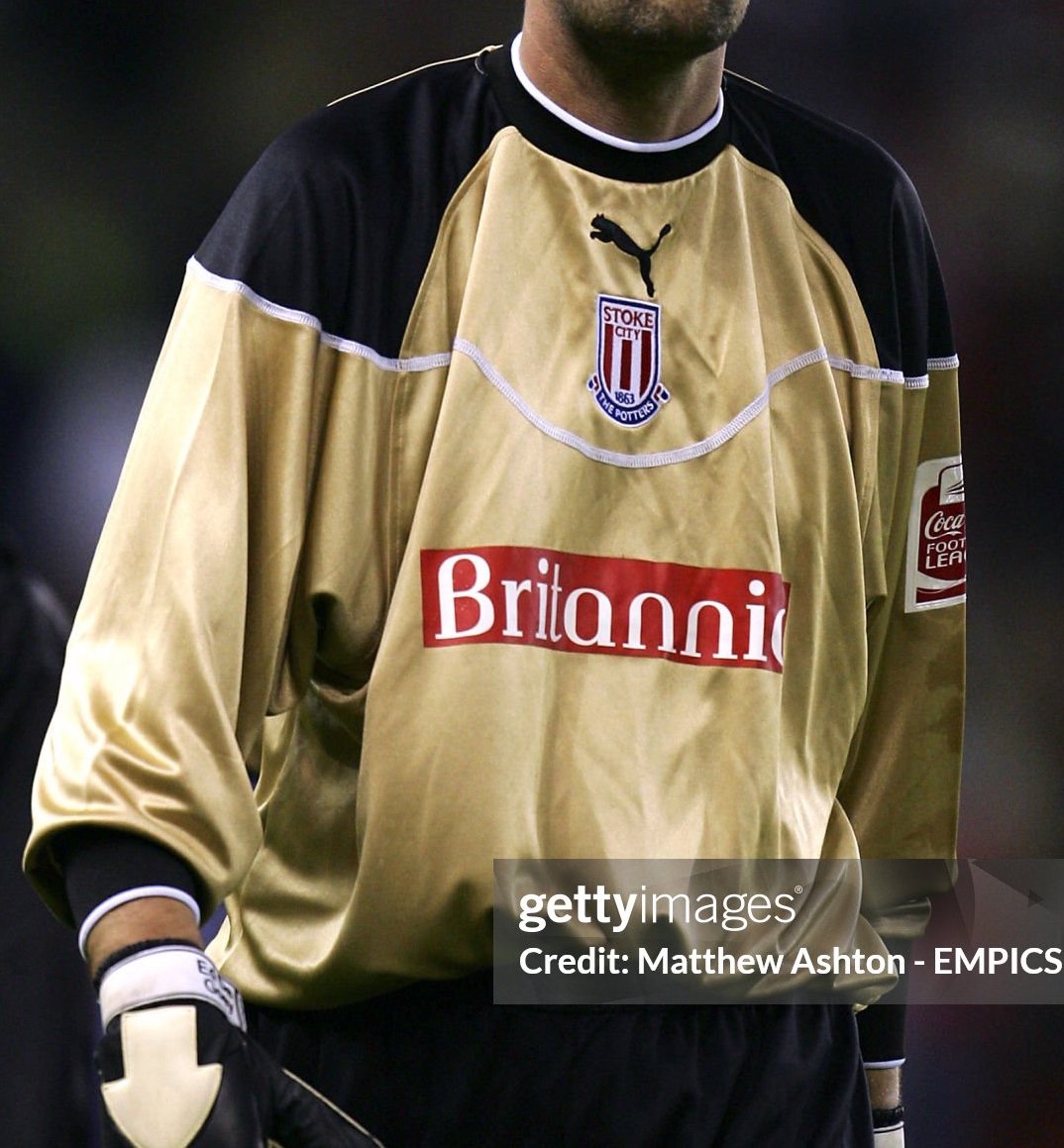 Stoke City 2004-05 GK 1 Kit