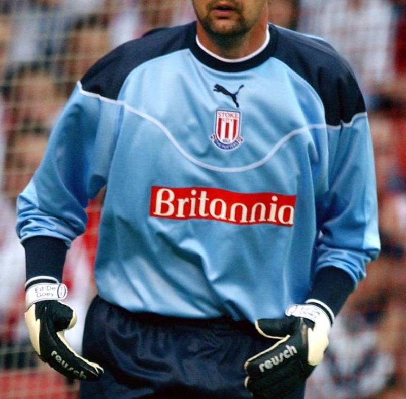 Stoke City 2004-05 GK 2 Kit