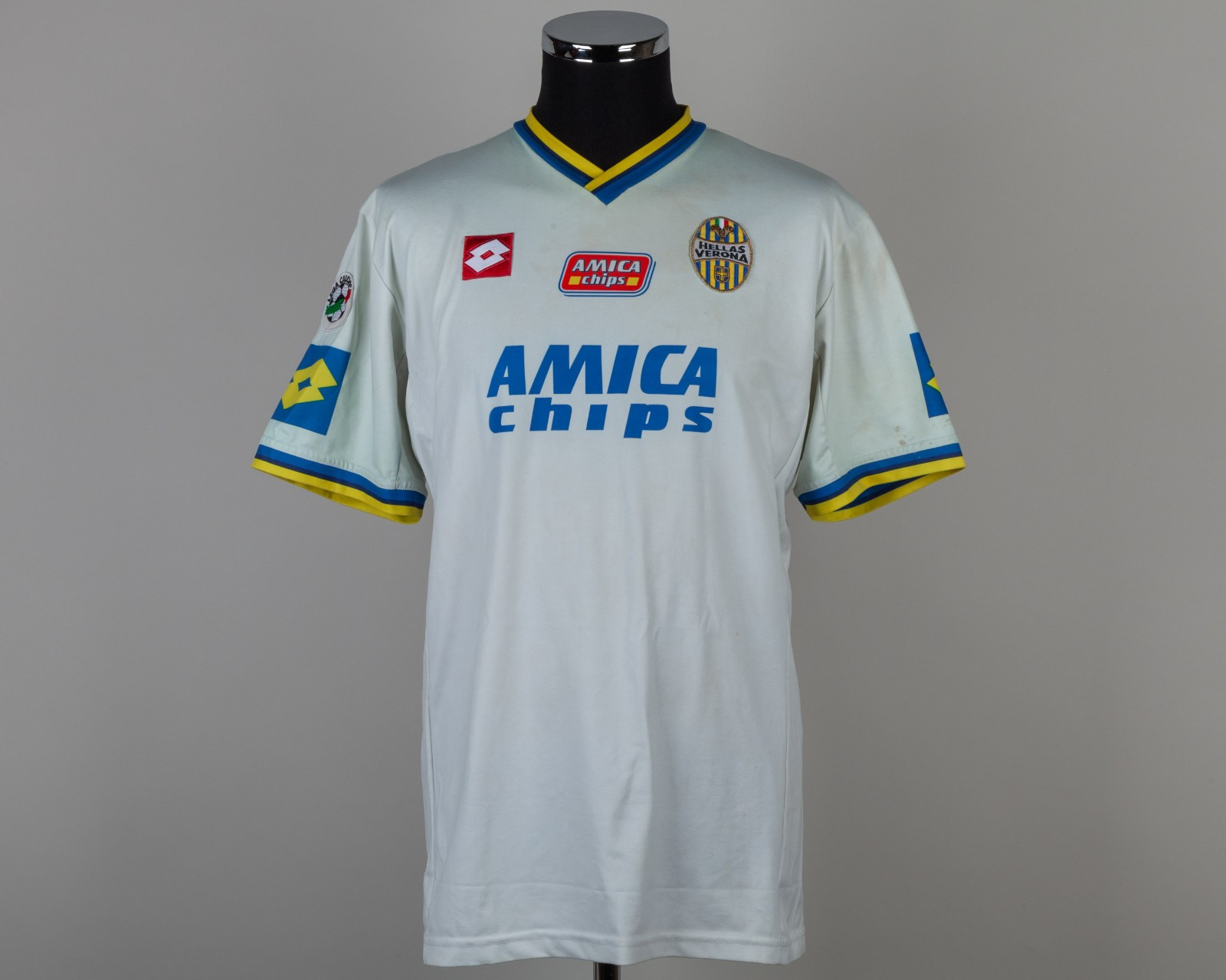 Hellas Verona 2001-02 Away Kit