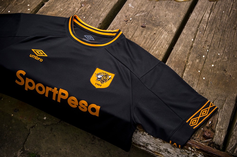 Hull City AFC 2018-19 Away Kit