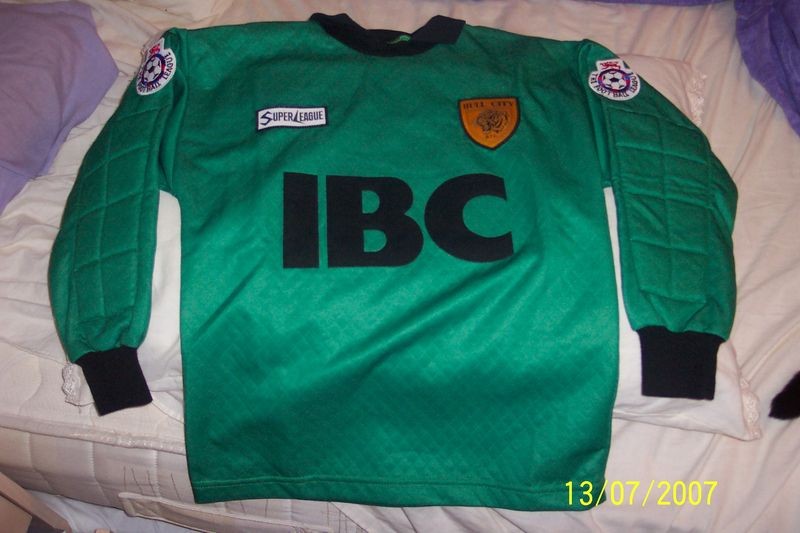 Hull City AFC 1995-96 GK 1 Kit