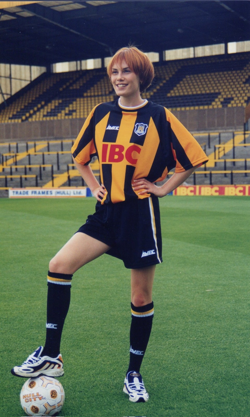 Hull City AFC 1999-00 Home Kit