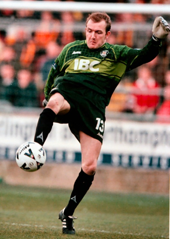 Hull City AFC 1999-00 GK 1 Kit
