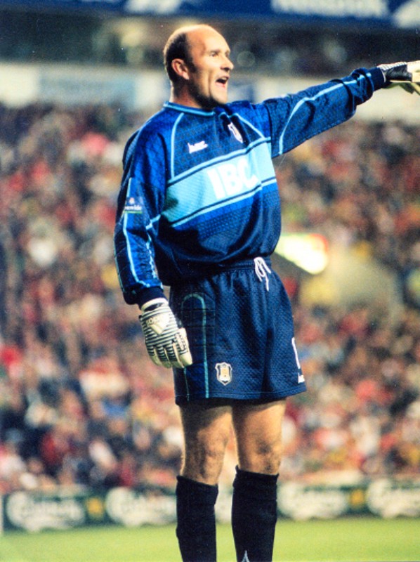 Hull City AFC 1999-00 GK 2 Kit