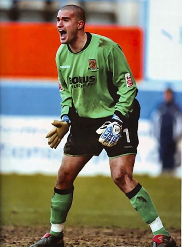 Hull City AFC 2004-05 GK 2 Kit