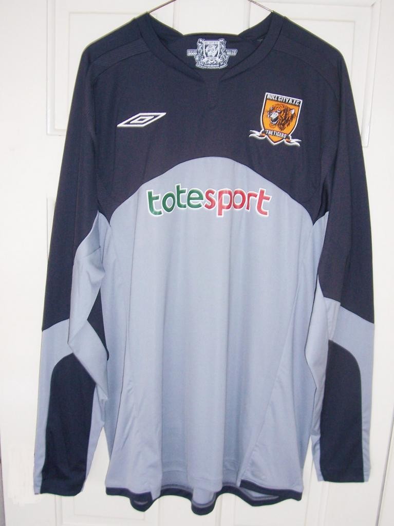 Hull City AFC 2009-10 GK 2 Kit