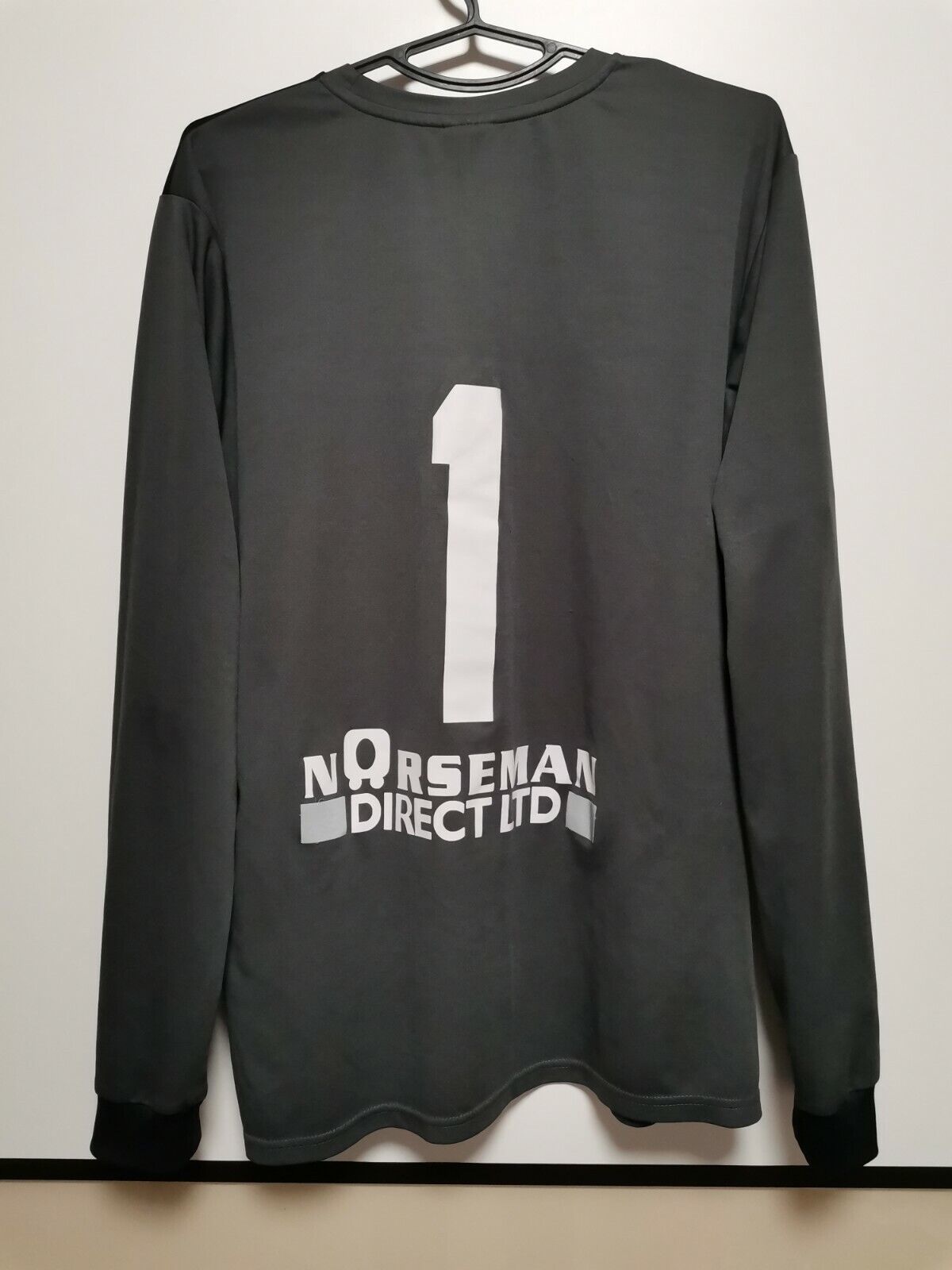 Burnley FC 2011-12 GK 1 Kit