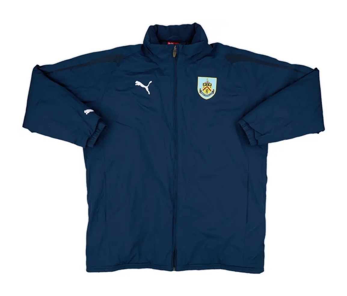 Burnley FC 2010-11 Bench Kit