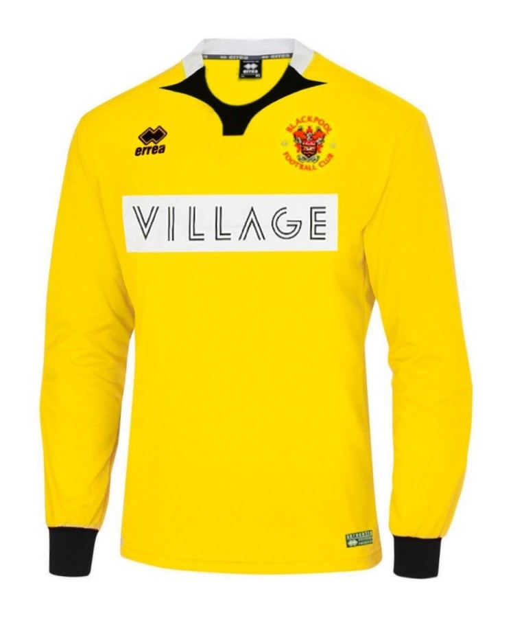 Blackpool 2015-16 GK 1 Kit
