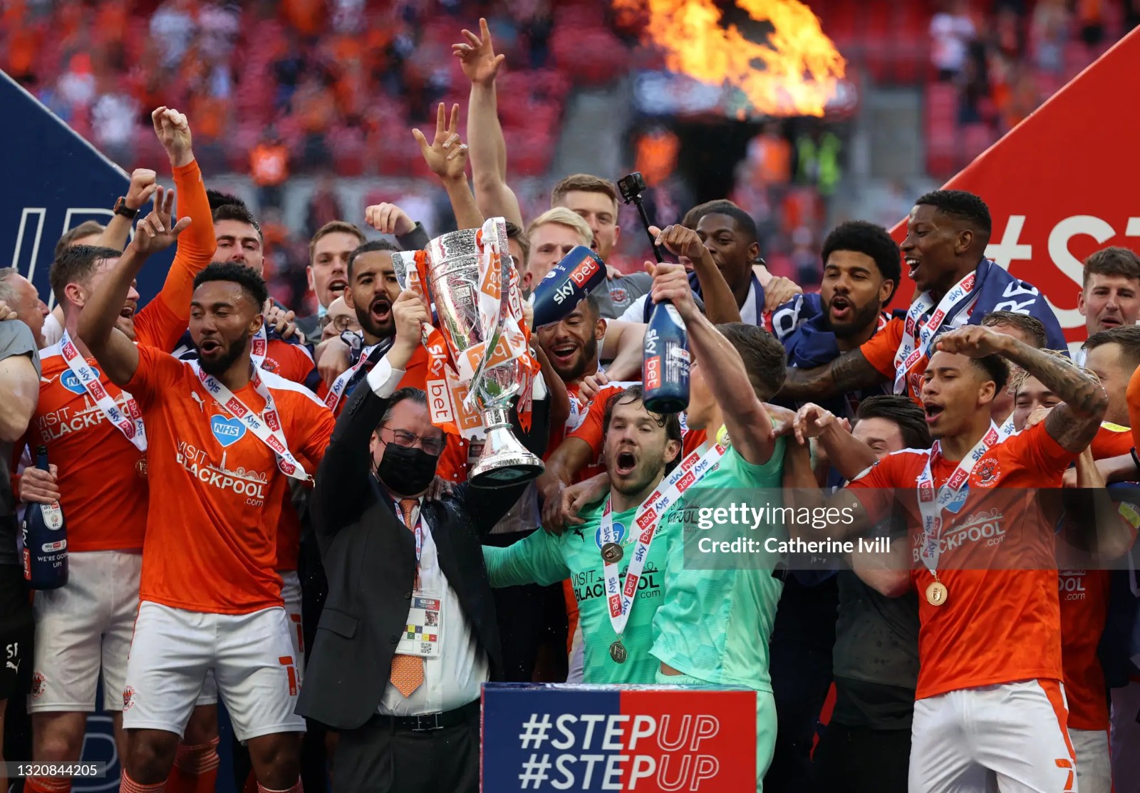 Blackpool 2020-21 EFL League One Play-Off Final GK Kit