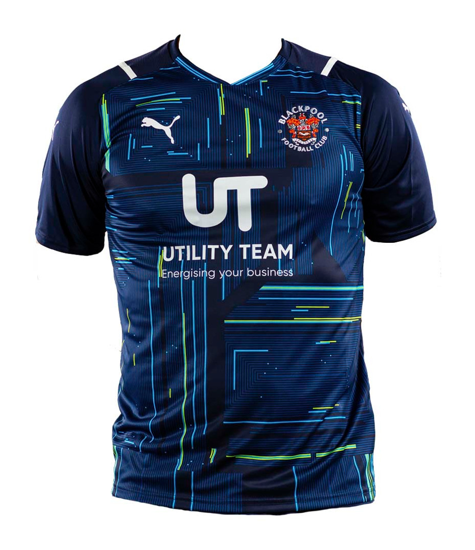 Blackpool 2021-22 GK Away Kit