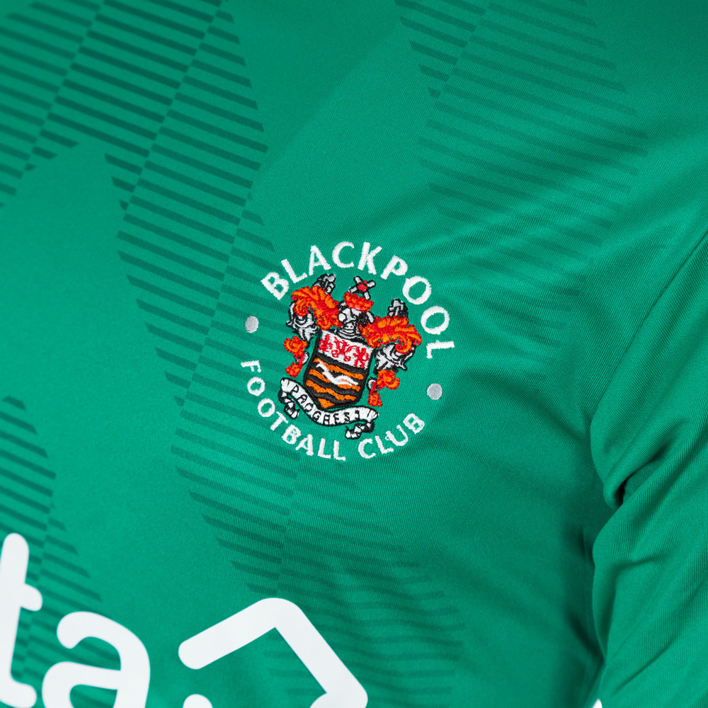 Blackpool 2022-23 GK Home Kit