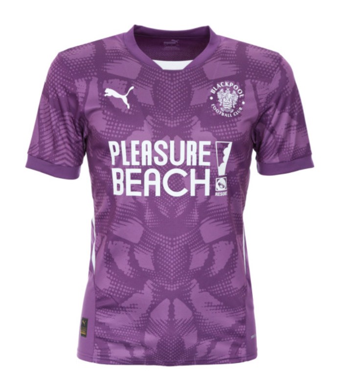 Blackpool 2024-25 GK Third Kit