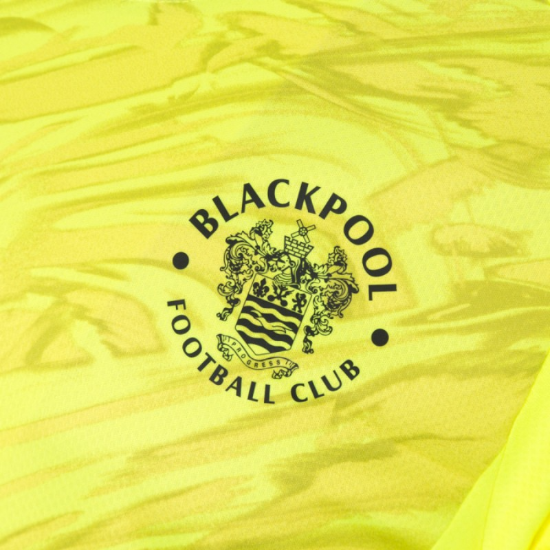 Blackpool 2025-26 GK 3 Kit