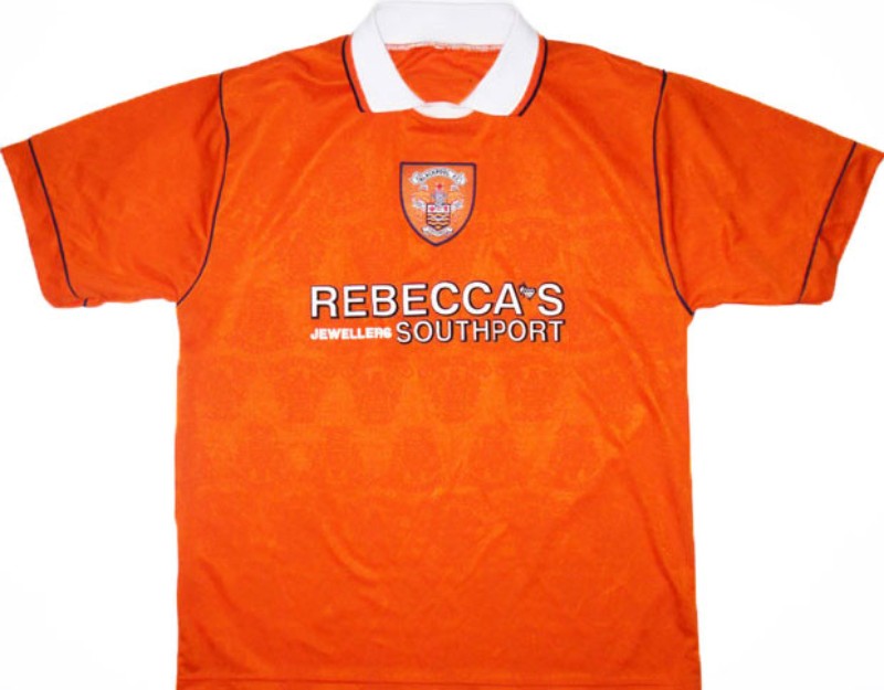 Blackpool 1995-96 Home Kit