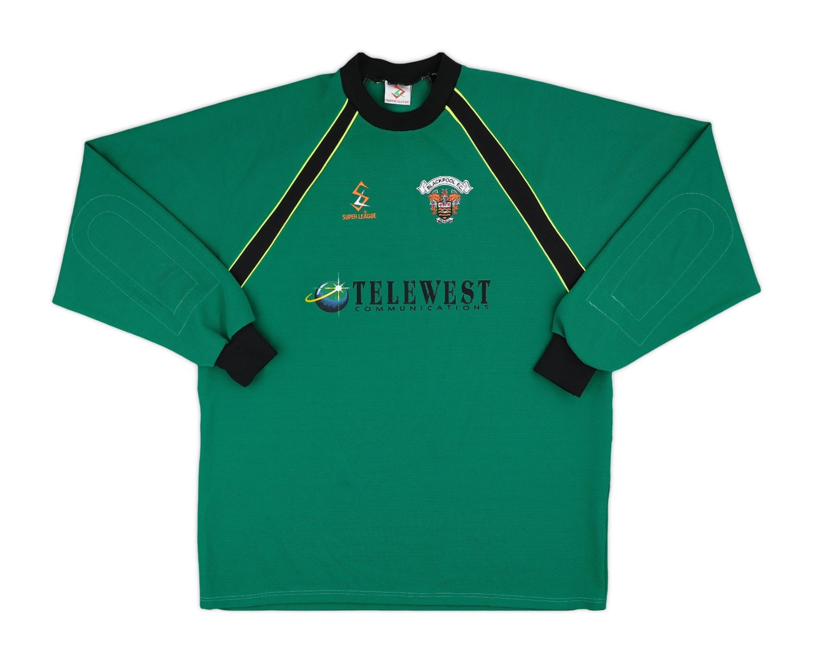 Blackpool 2000-01 GK 1 Kit
