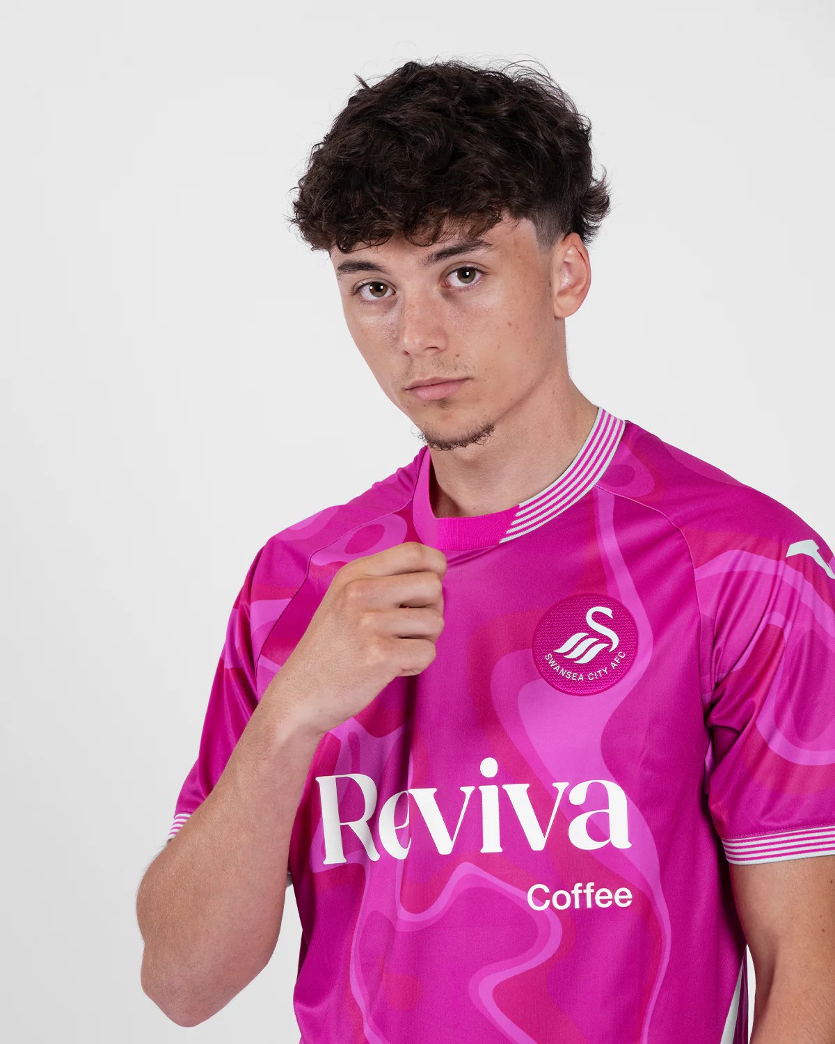 Swansea City 2025-26 GK 2 Kit