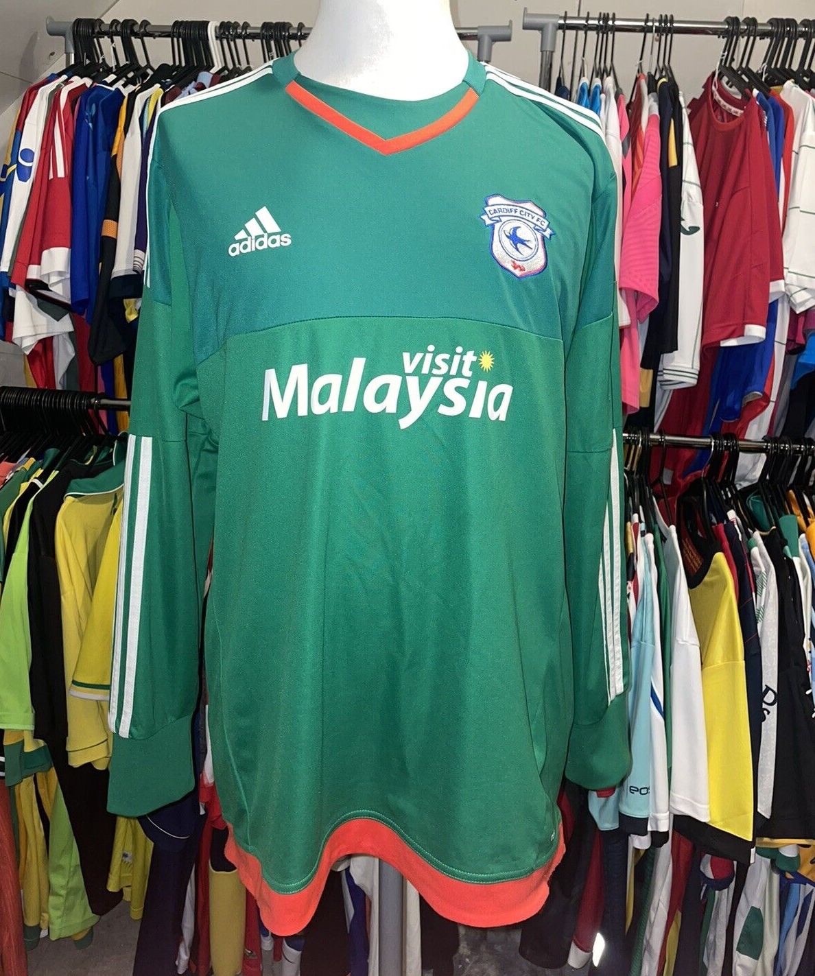 Cardiff City 2015-16 GK 2 Kit