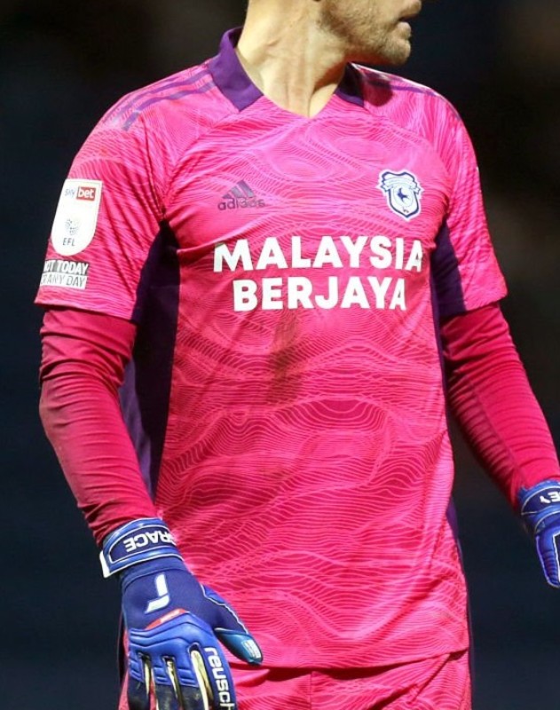 Cardiff City 2021-22 GK 3 Kit