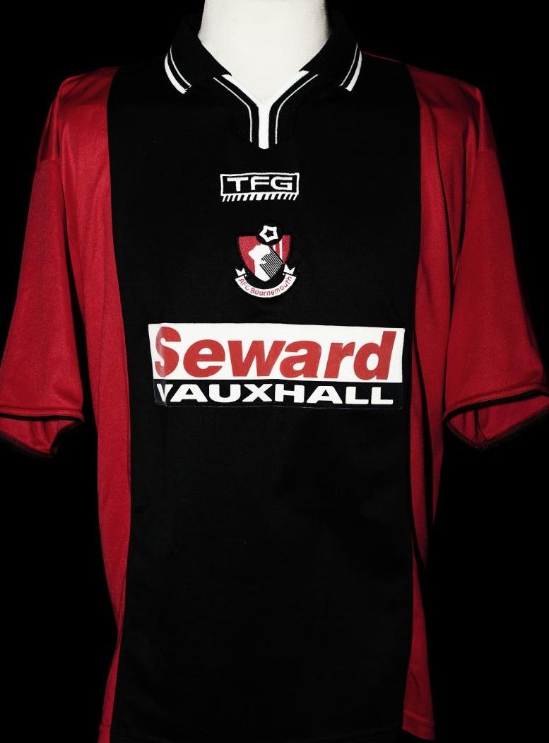 AFC Bournemouth 2002-03 Home Kit