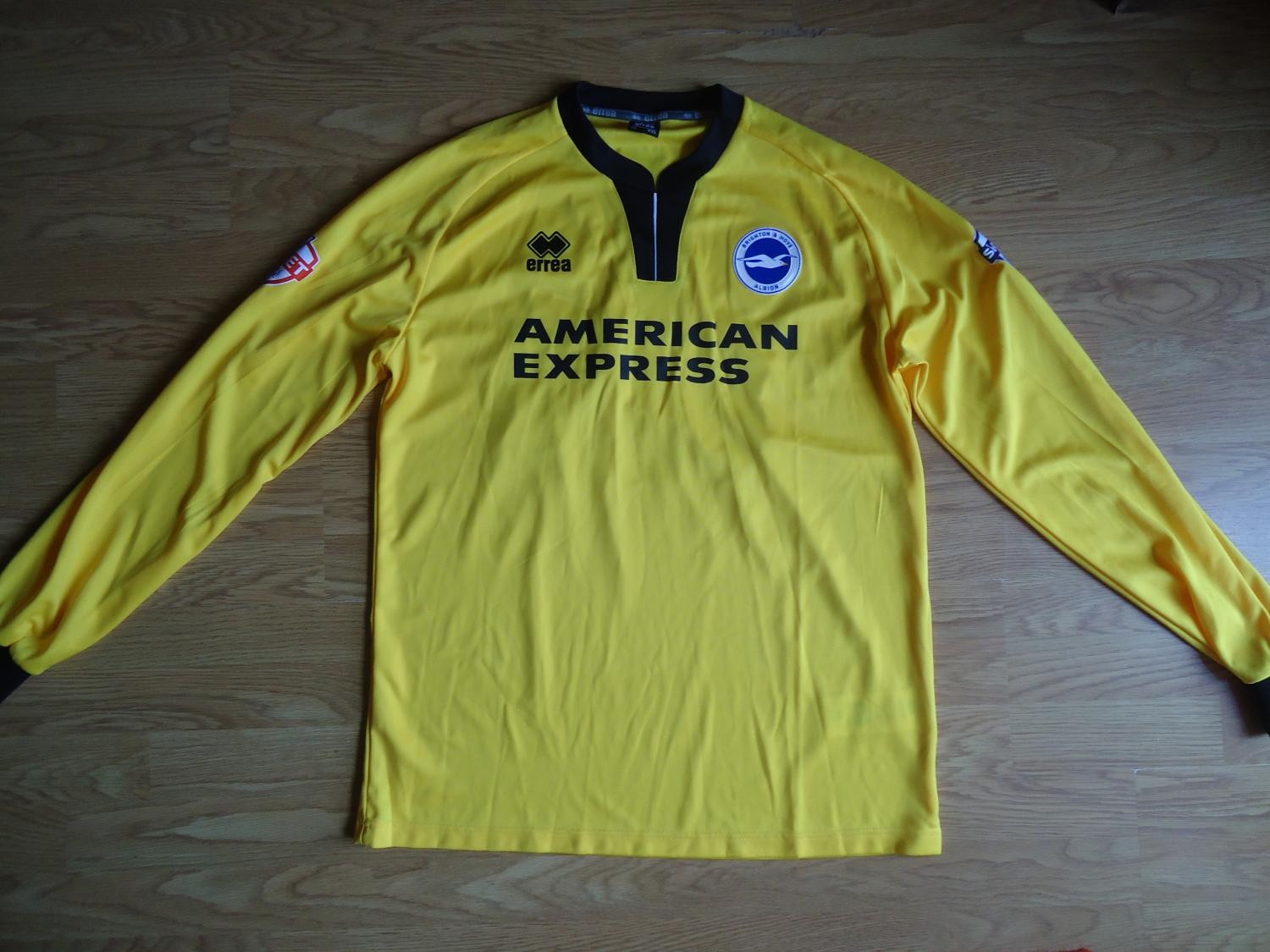 Brighton & Hove Albion 2013-14 GK 3 Kit