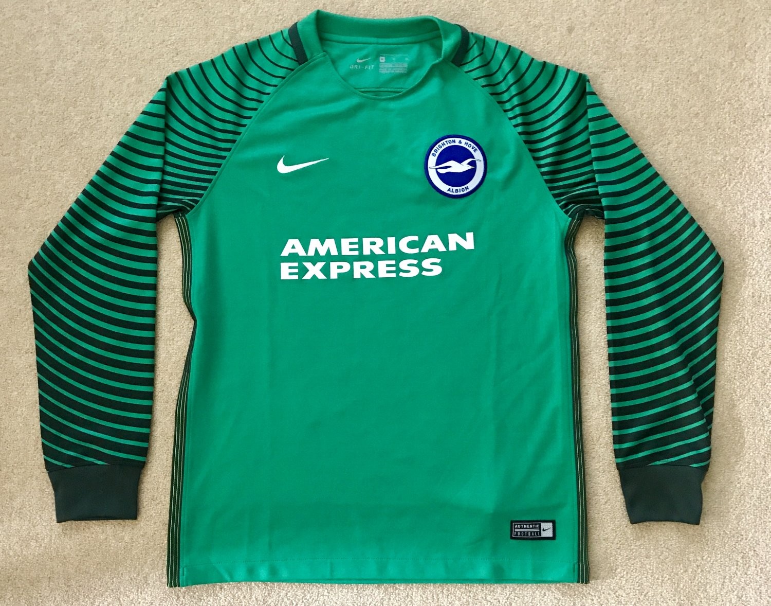 Brighton & Hove Albion 2016-17 GK 2 Kit