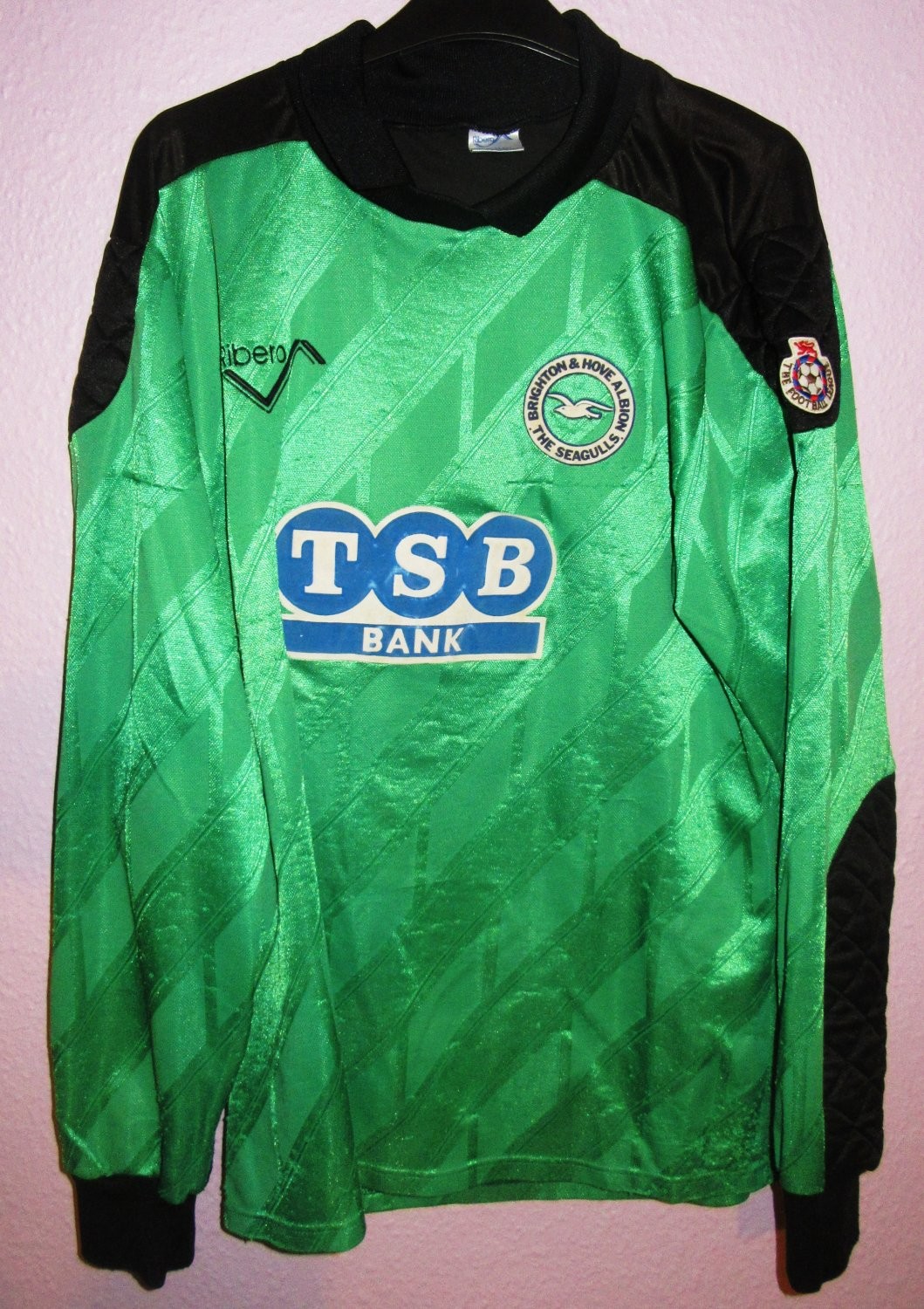 Brighton & Hove Albion 1992-93 GK 2 Kit