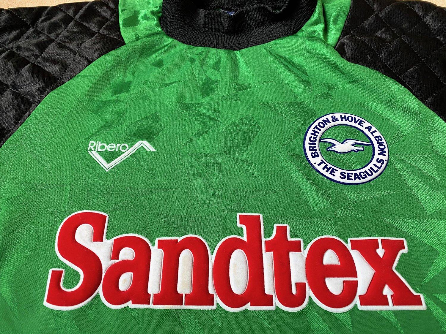 Brighton & Hove Albion 1993-94 GK 2 Kit