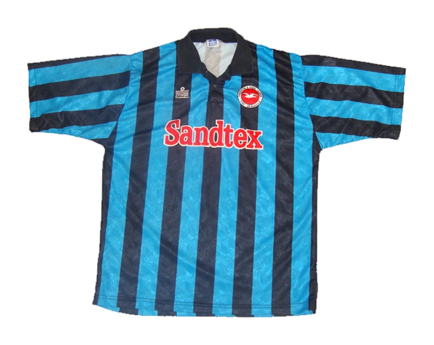 Brighton & Hove Albion 1994-95 Third Kit