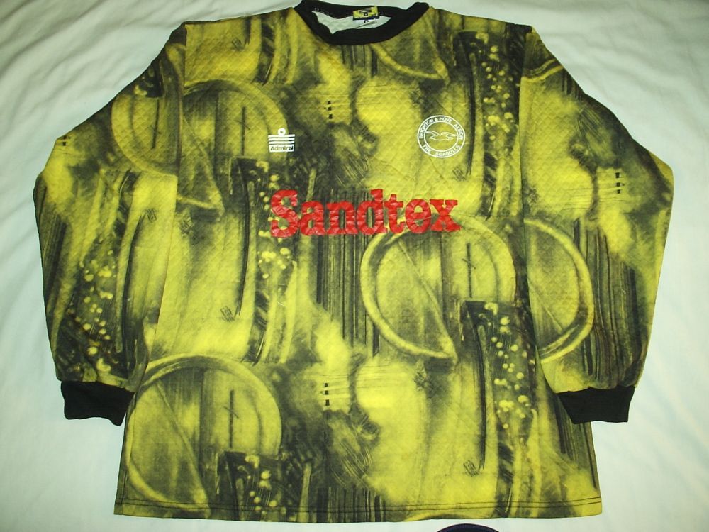 Brighton & Hove Albion 1996-97 GK Kit