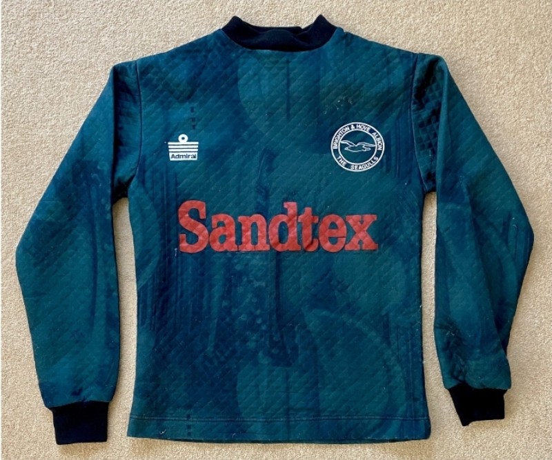 Brighton & Hove Albion 1996-97 GK 2 Kit