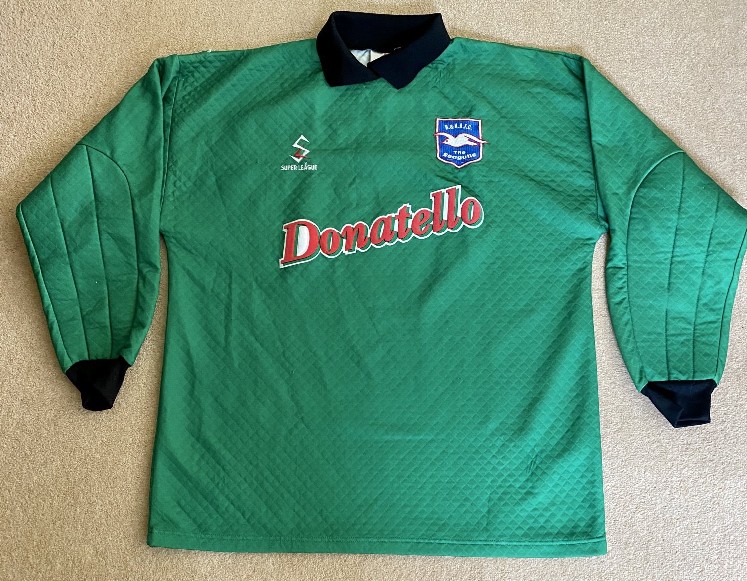 Brighton & Hove Albion 1998-99 GK 2 Kit