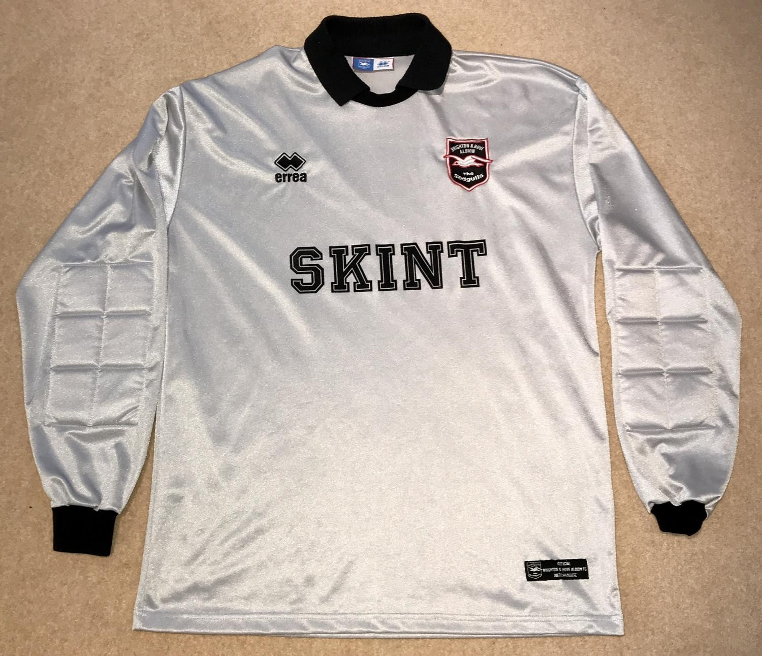 Brighton & Hove Albion 2002-03 GK 2 Kit