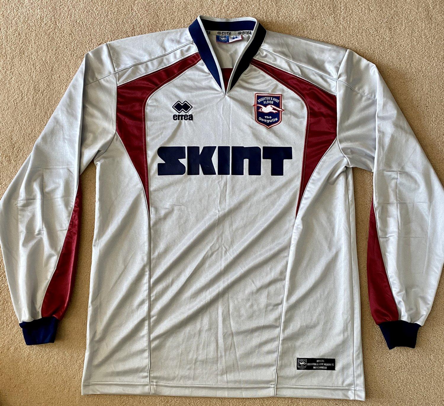 Brighton & Hove Albion 2003-04 GK 2 Kit